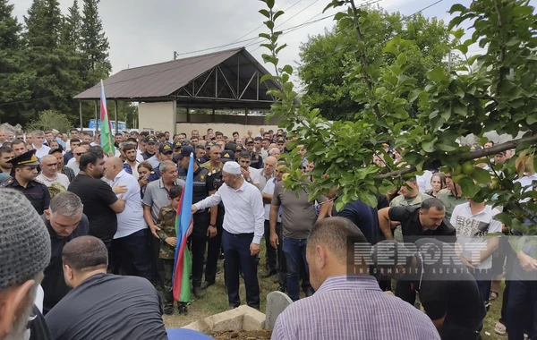 Kəlbəcərdə bədbəxt hadisə nəticəsində həlak olan hərbçi dəfn edilib - FOTO