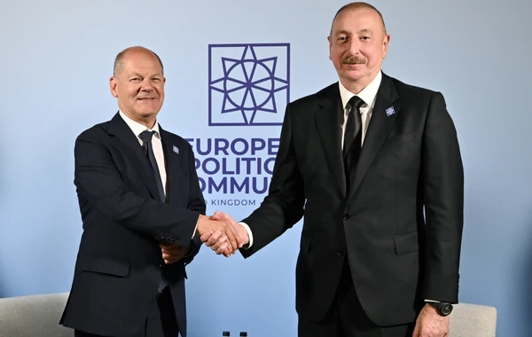 Prezident İlham Əliyev Oksfordda Almaniya Kansleri ilə görüşüb - YENİLƏNİB - FOTO