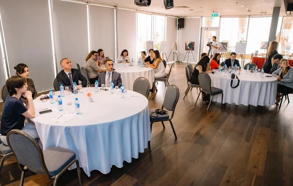 Media nümayəndələri ilə “İqlim dəyişikliyi və kosmos” mövzusunda görüş keçirilib - FOTO