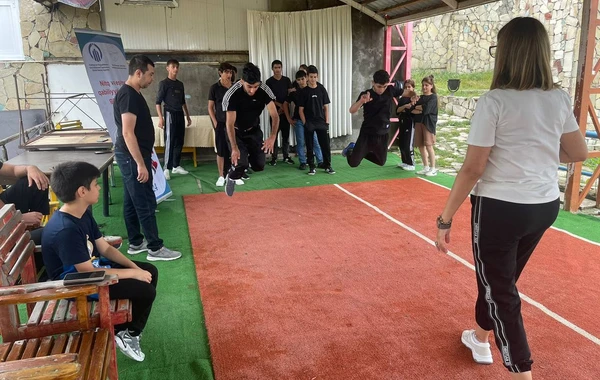 “Nitq və eşitmə qabiliyyəti məhdud gənclərlə iş” start götürdü - FOTO