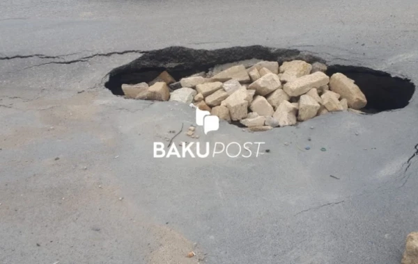Опасный провал на шоссе Баку-Сумгайыт: водители бьют тревогу - ФОТО