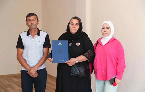 Şəhid ailələri və müharibə ilə əlaqədar əlilliyi olan şəxslərə daha 200 mənzil verilib - FOTO