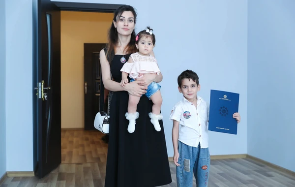 Şəhid ailələri və müharibə ilə əlaqədar əlilliyi olan şəxslərə daha 200 mənzil verilib - FOTO