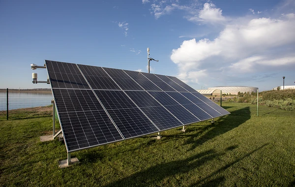 Böyükşor gölü üzərində 100 kVt gücündə pilot günəş enerjisi qurğusu istismara verilib - FOTO