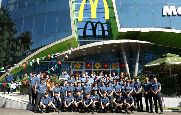 Bakıxanov qəsəbəsində “McDonald’s”ın yeni restoranı açılıb - FOTO