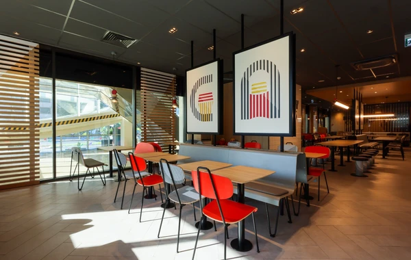 Bakıxanov qəsəbəsində “McDonald’s”ın yeni restoranı açılıb - FOTO
