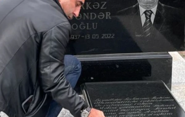 Rafael İsgəndərovun vəfat edən atası ilə görüntüləri - FOTO