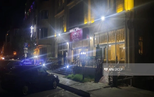 В известном бакинском отеле произошел пожар - ОБНОВЛЕНО + ФОТО