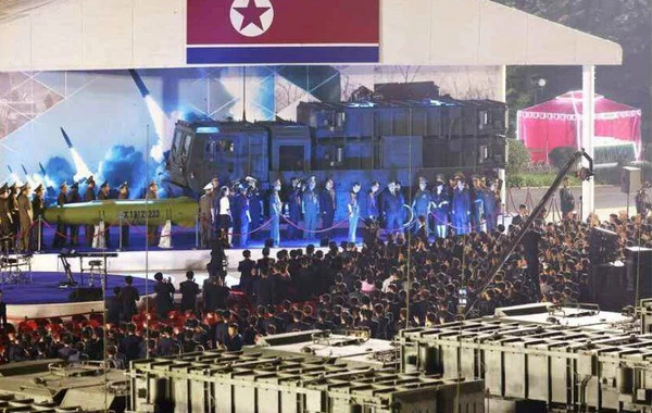 Şimali Koreya lideri ballistik raketlərin təhvil verilməsi mərasimində iştirak edib - FOTO