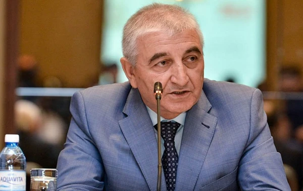 Məzahir Pənahov MSK-nın Müstəqil Media Mərkəzinə baxış keçirib