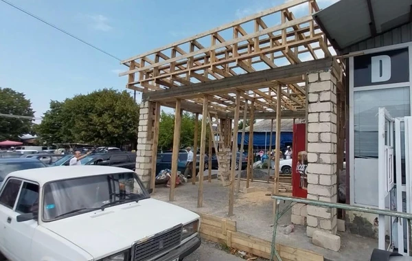 Zaqatalada qanunsuz tikili sökülüb - FOTO