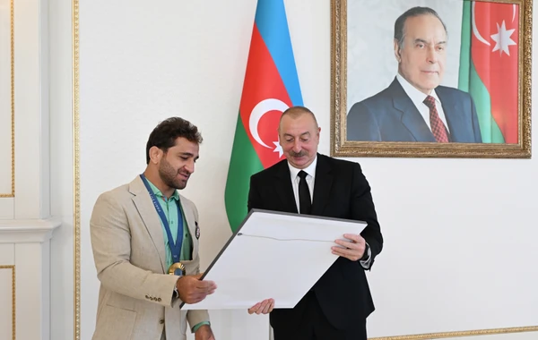 Prezident Paris Yay Olimpiya Oyunlarında medal qazanmış Azərbaycan idmançılarını və onların məşqçilərini qəbul edib - YENİLƏNİB - FOTO