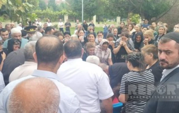Bərdədə Birinci Qarabağ müharibəsinin mülki şəhidi Təranə Zeynalova ilə vida mərasimi keçirilir