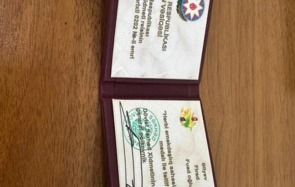 Firad Əliyev təltif olundu - FOTO