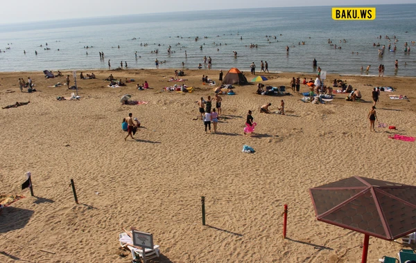 Завтра на пляжах Абшерона вода прогреется до 28°
