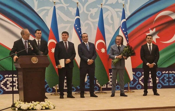 Daşkənddə Azərbaycan və Özbəkistan sənətçilərinə fəxri adlar təqdim olunub - FOTO