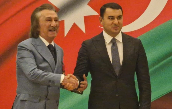 Daşkənddə Azərbaycan və Özbəkistan sənətçilərinə fəxri adlar təqdim olunub - FOTO