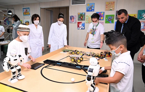 Azərbaycanın və Özbəkistanın birinci xanımları Daşkənddəki “Mexrli” məktəbi ilə tanış olublar - YENİLƏNİB