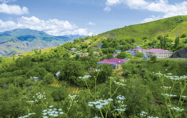 Ucqar dağ kəndinin doqquz məzunundan səkkizi tələbə adını qazanıb - FOTO