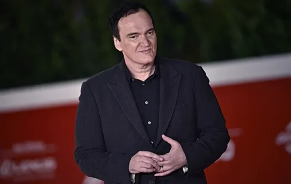 Kventin Tarantino Alek Bolduini adam öldürməkdə günahlandırır