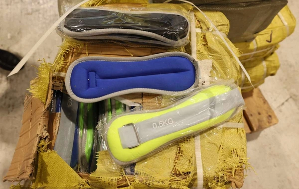 Azərbaycan gömrükçüləri "Uşaq oyuncaqları" yükündən bəyan olunmayan mallar aşkarladı