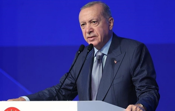 Ərdoğan: Dağıdıcı zəlzələlər fonunda Türkiyə yenidən dünyaya öz gücünü nümayiş etdirib