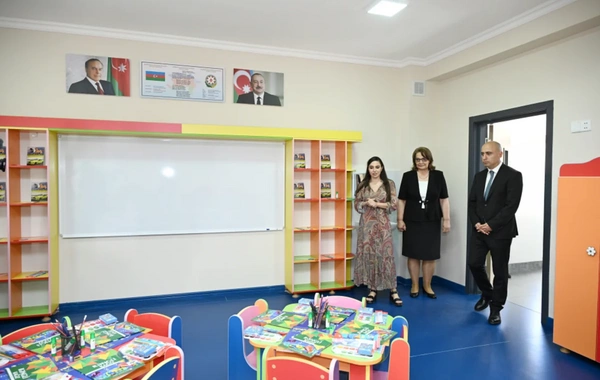 Leyla Əliyeva Yevlaxda məktəb binasının açılışında iştirak edib