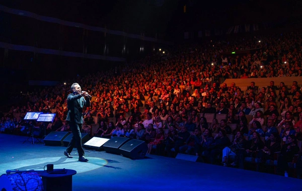 Ferhat Göçerin möhtəşəm Bakı konsertindən GÖRÜNTÜLƏR