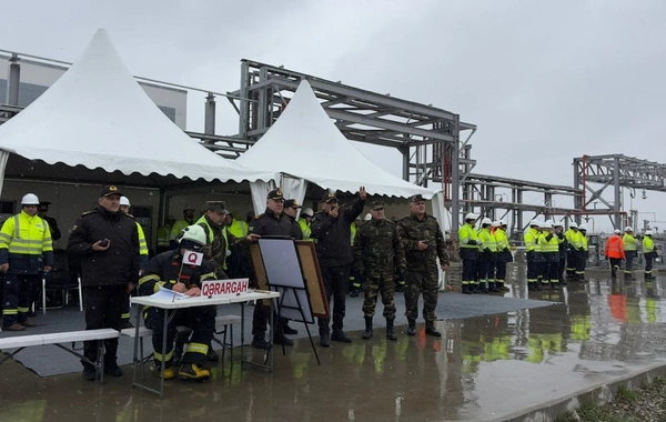 FHN zavodda təlim keçirdi