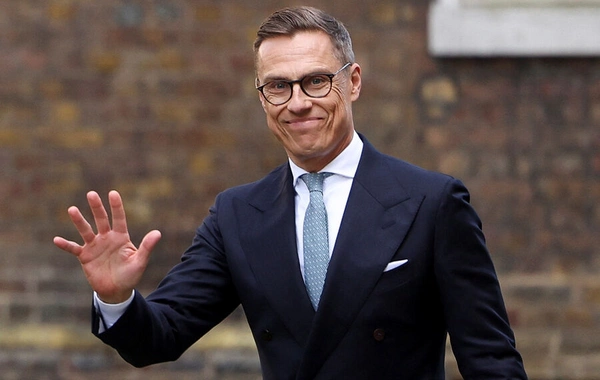 Finlandiya Qrenlandiya ilə bağlı NATO sammitinin keçirilməsini istəyib