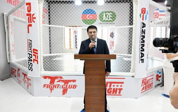 Fərid Qayıbov yeni idman zalının açılışında iştirak edib
