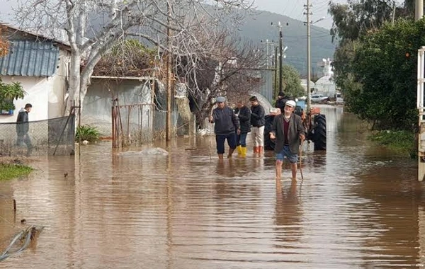 Antalyada güclü leysan yağışları selə səbəb oldu