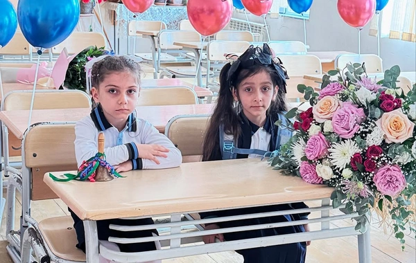 Bu azərbaycanlı məşhurların övladı birinci sinifə gedir