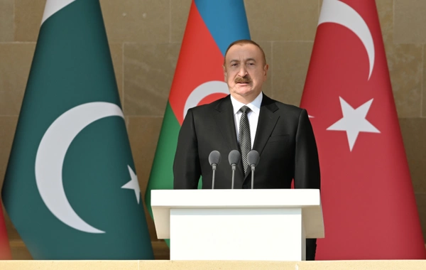 Bakıda Qələbənin beşinci ildönümünə həsr olunmuş Hərbi parad keçirilir