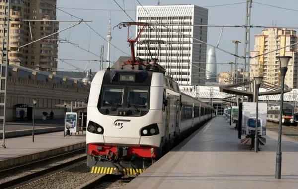 Bakıdan Tbilisiyə yeni qatar reysləri: Qiymətlər düşdü, bəs sıxlıq azalacaq?