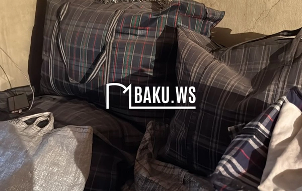 Bakının mərkəzində xəstə  qadın antisanitar vəziyyətdə TƏK YAŞAYIR