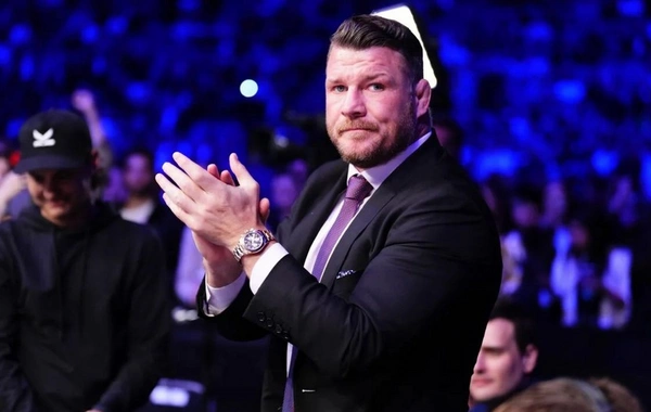 UFC əfsanəsi Bakıya heyran qalıb: "Sadəcə, inanılmaz bir yerdir, möhtəşəm memarlığı var"