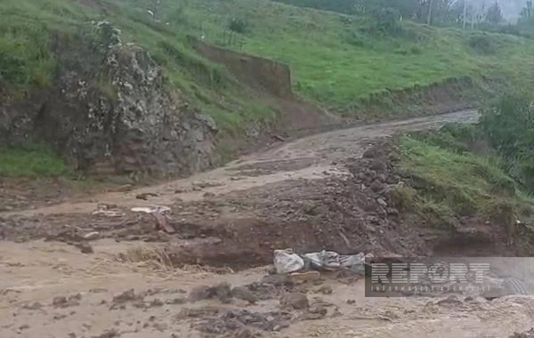 Əlverişsiz hava şəraiti Daşkəsəndə bir sıra fəsadlar törədib