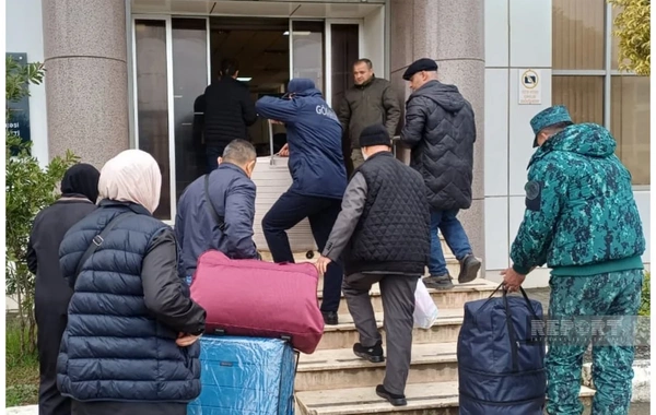 Son iki saatda İrandan Azərbaycana daha 9 nəfər təxliyə olunub