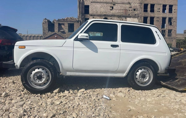Xətai rayonunda qaydaları kobud şəkildə pozan sürücülər məsuliyyətə cəlb edilib