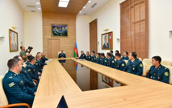 Hərbi əməliyyatlarda fədakarlıq göstərmiş tibb heyəti təltif edilib