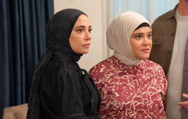 Kızılcık Şerbetinin aktrisası Porschesi ilə gündəm oldu