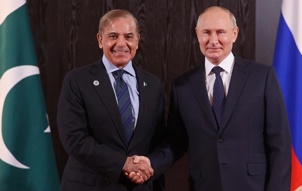 Putin Pakistanın baş nazirini Rusiyaya dəvət edib