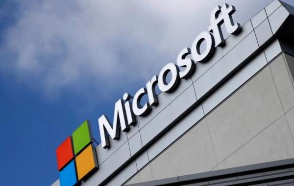 Ağ Ev Microsoft və daha 7 şirkətin xarici işçi müraciətlərini dayandırdı