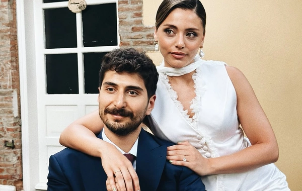 Sıla Türkoğlu nişanlandı