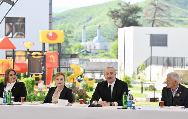 Prezident: Ulu Öndər Heydər Əliyevin Azərbaycan tarixində rolu danılmazdır