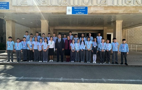 В бакинской школе внедрена система учета посещаемости на основе QR-кодов