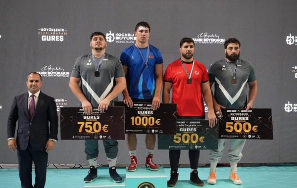 Azərbaycanın dörd güləşçisi Türkiyədəki beynəlxalq turnirdə medal əldə edib