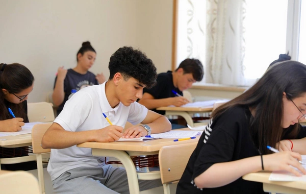 Bu gün 54 247 abituriyent üçün imtahan keçirilib