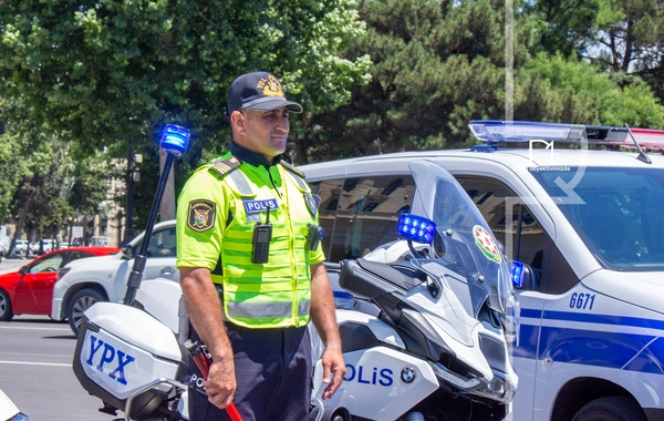 Polis Günündə də post başında – Bakının küçələrindən diqqətçəkən FOTOLAR